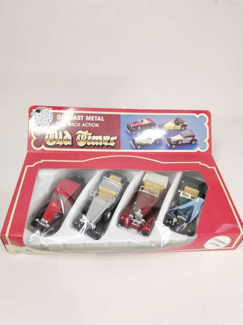 VINTAGE OLD TIMER DIE CAST TOYS PULL BACK!!!
