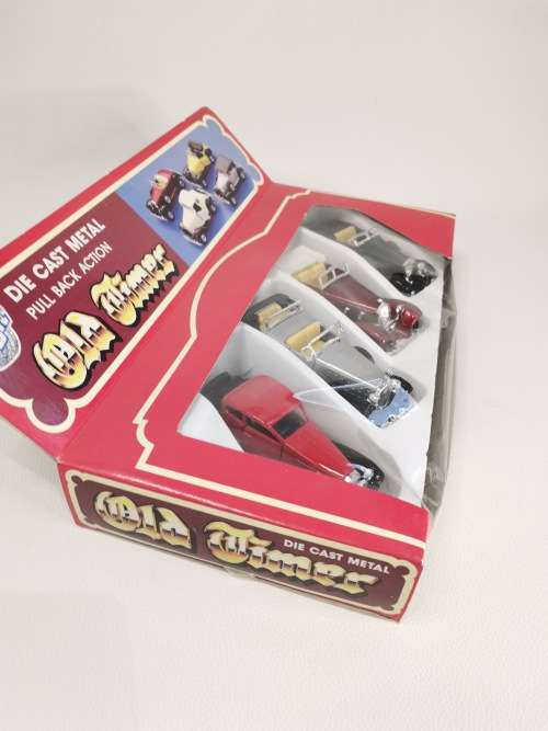 VINTAGE OLD TIMER DIE CAST TOYS PULL BACK!!!
