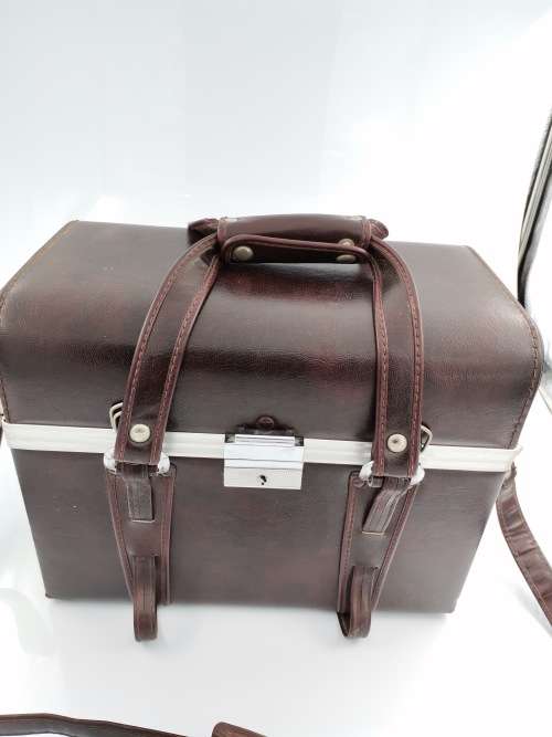 LARGE VINTAGE CASE MADE JAPAN 27cm TALL!!!