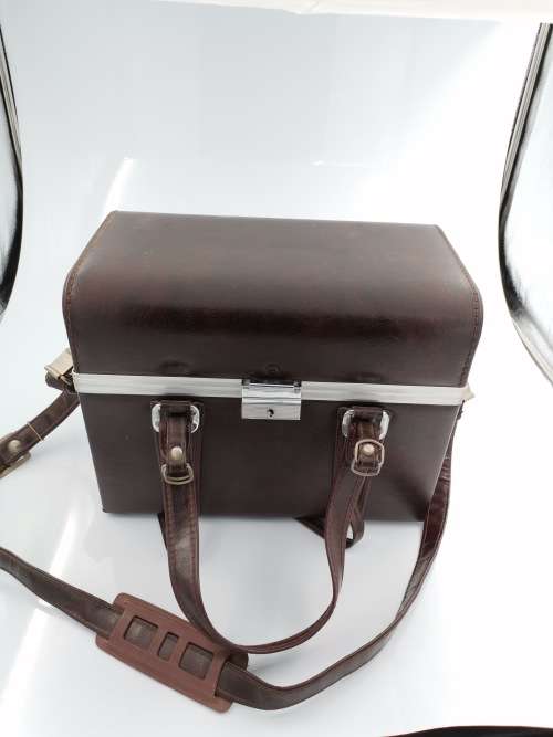 LARGE VINTAGE CASE MADE JAPAN 27cm TALL!!!