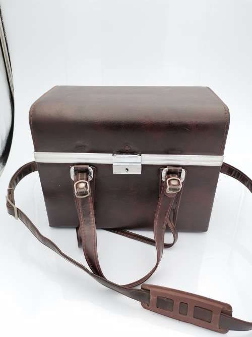 LARGE VINTAGE CASE MADE JAPAN 27cm TALL!!!