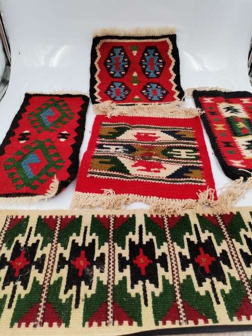 Collection of beautiful mini rugs bid for all!!!!