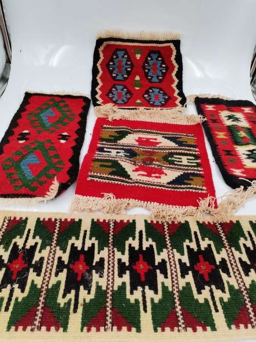 Collection of beautiful mini rugs bid for all!!!!