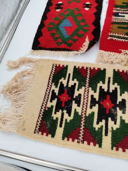 Collection of beautiful mini rugs bid for all!!!!