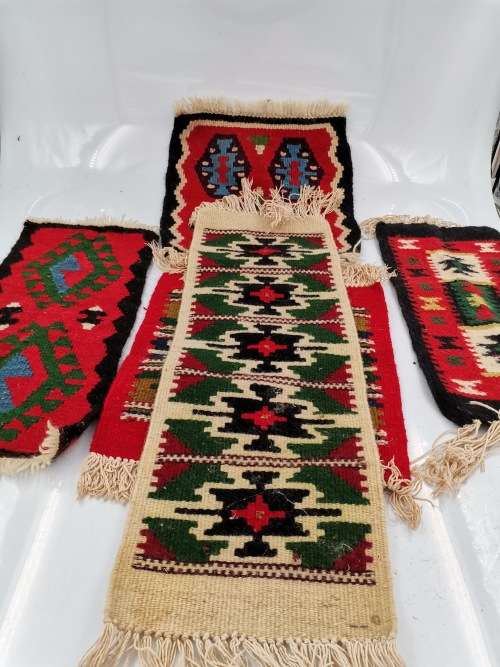Collection of beautiful mini rugs bid for all!!!!