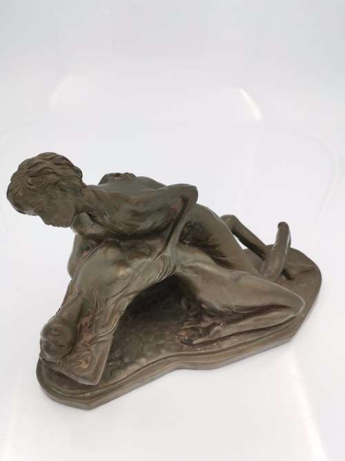 BEAUTIFUL HIGHLY DETAILED SCULPTURE SIGNED BY ARTIST LE RON 30CM LARGE!!!!