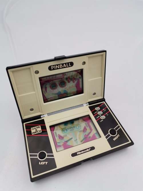 RARE NINTENDO GAME AND WATCH PINBALL IN BOX COMPLETE WORKING HANDHELD IN MINT CONDITION!!!
