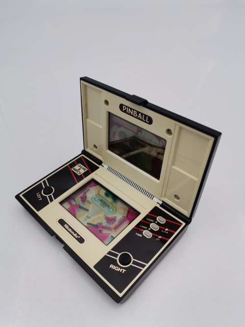 RARE NINTENDO GAME AND WATCH PINBALL IN BOX COMPLETE WORKING HANDHELD IN MINT CONDITION!!!