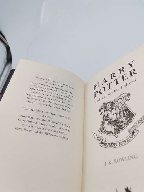 HARRY POTTER AND THE DEATHLY HALLOWS FIRST EDITION BOOK!!!