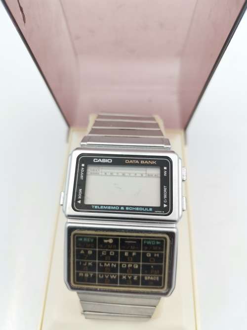 RARE VINTAGE CASIO DATABANK DIGITAL WATCH NO 563 WITH MANUAL IN ORIGINAL CASE NOT TESTED!!!