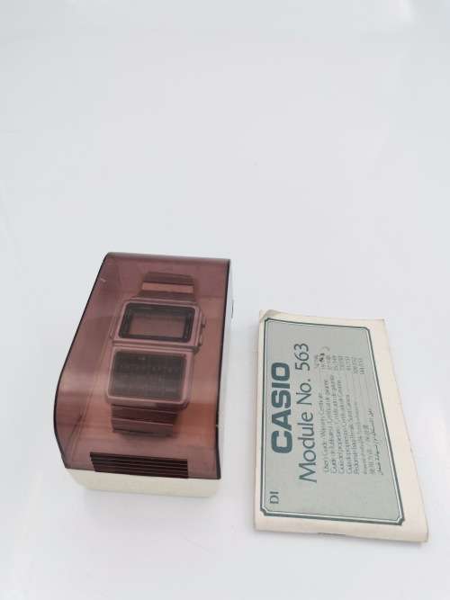 RARE VINTAGE CASIO DATABANK DIGITAL WATCH NO 563 WITH MANUAL IN ORIGINAL CASE NOT TESTED!!!