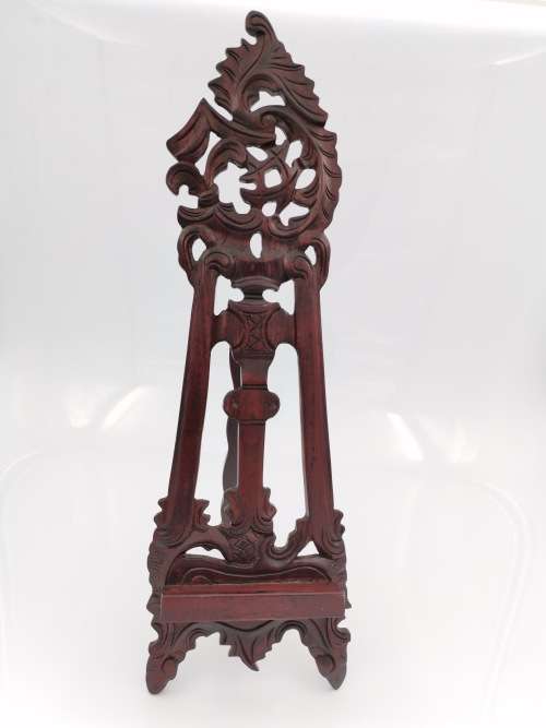 BEAUTIFUL HIGHLY DETAILED WOODEN EASEL 52CM TALL!!!