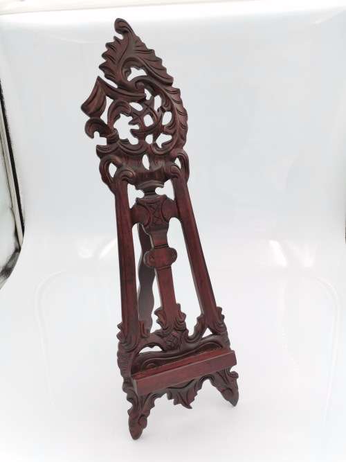 BEAUTIFUL HIGHLY DETAILED WOODEN EASEL 52CM TALL!!!
