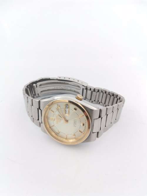 SEIKO 5 AUTOMATIC 21 JEWLS MADE IN JAPAN WORKS!!!