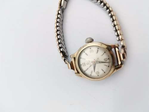 VINTAGE OMEGA WOMEN`S WATCH NOT WORKING!!!