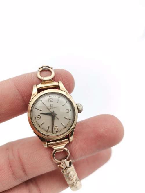 VINTAGE OMEGA WOMEN`S WATCH NOT WORKING!!!