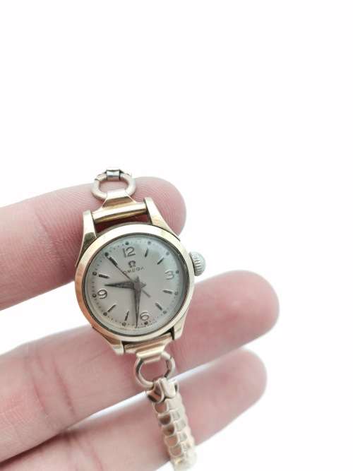 VINTAGE OMEGA WOMEN`S WATCH NOT WORKING!!!