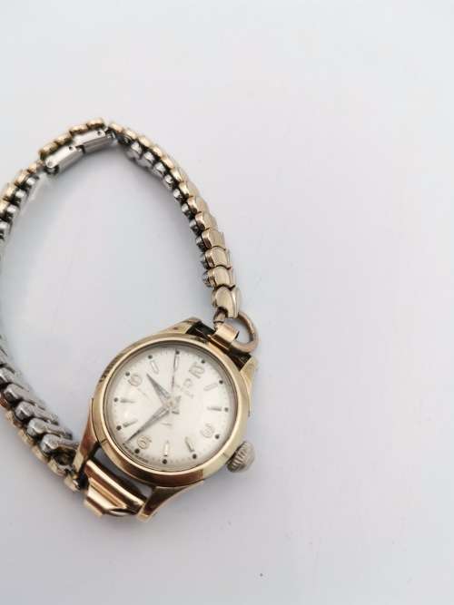 VINTAGE OMEGA WOMEN`S WATCH NOT WORKING!!!