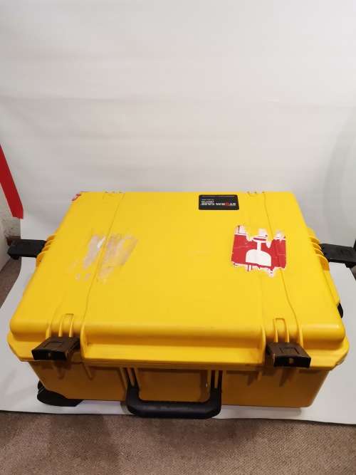 IM2720 STORM TRACK CASE YELLOW WATERPROOF CASE!!!