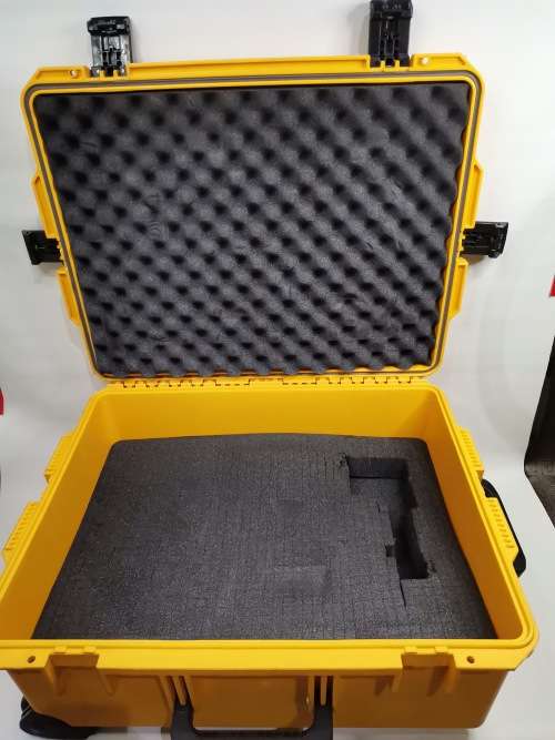 IM2720 STORM TRACK CASE YELLOW WATERPROOF CASE!!!