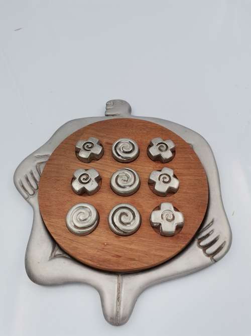 RARE LARGE CARROL BOYES GAME!! ! !