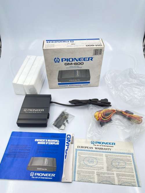 PIONEER GM 600 amplifier not tested looks new inside box !!!!
