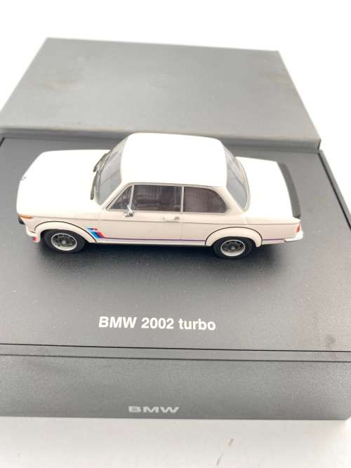 RARE BMW 2002 TURBO COLECTORS PIECE IN BMW BOX SVSKE 1:43!!!!