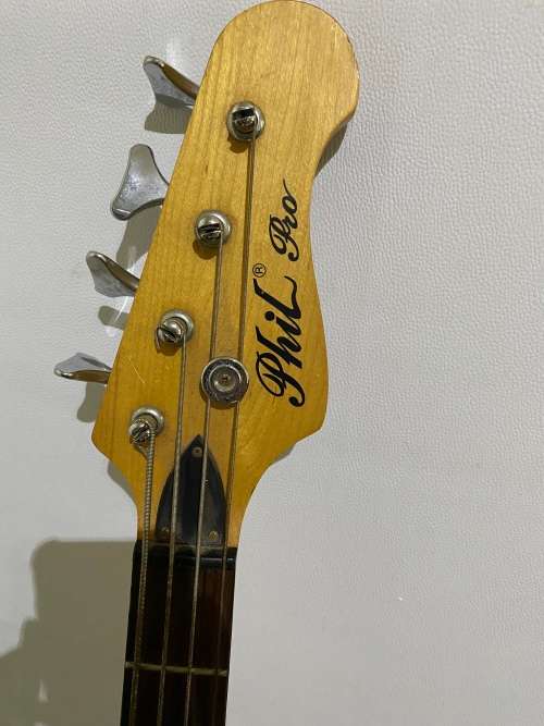 PHIL PRO BASE ELECTRIC GUITAR WORKING !!!!!!