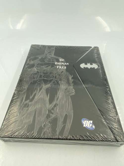 SEALED LARGE BOOK THE BATMAN FILES !!!!