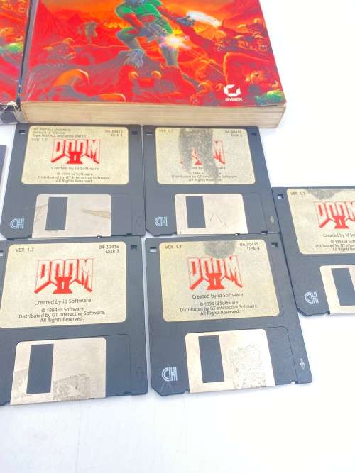 RARE DOOM II 1994 BIG BOX PC COMPLETE WITH FLOPPY DRIVES ASWELL !!!!
