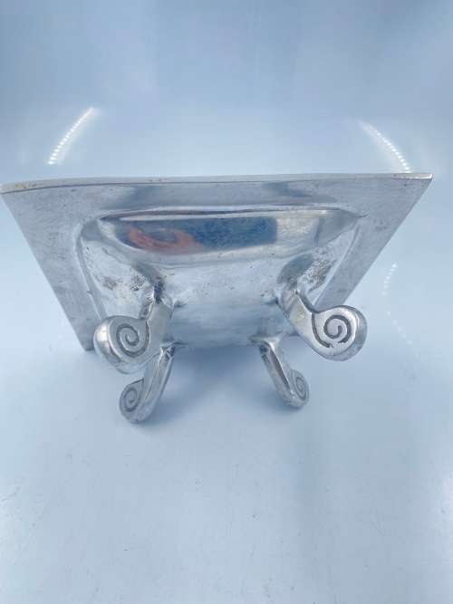 BEAUTIFUL DISPLAY BOWL !!!