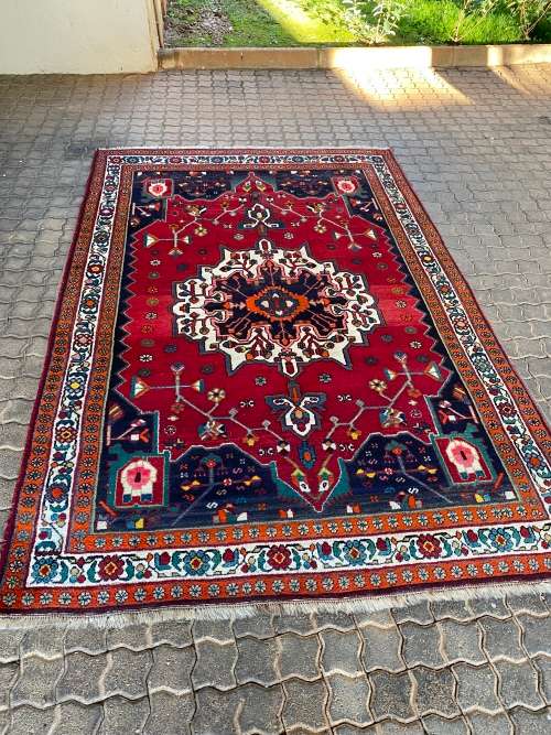 VINTAGE LARGE 253CM X 167CM STUNNING FAZA CARPET HIGHLY DETAILED IN GOOD COLLECTION!!!!!