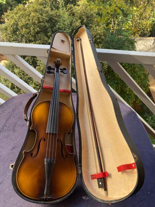 ANTONIUS STRADIVARIUS CREMONENSIS FACIEBAT ANNO 1713 MADE IN CZECHOSLOVAKIA VIOLEN COPY!!!!
