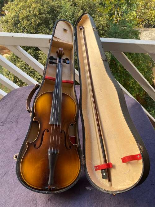 ANTONIUS STRADIVARIUS CREMONENSIS FACIEBAT ANNO 1713 MADE IN CZECHOSLOVAKIA VIOLEN COPY!!!!