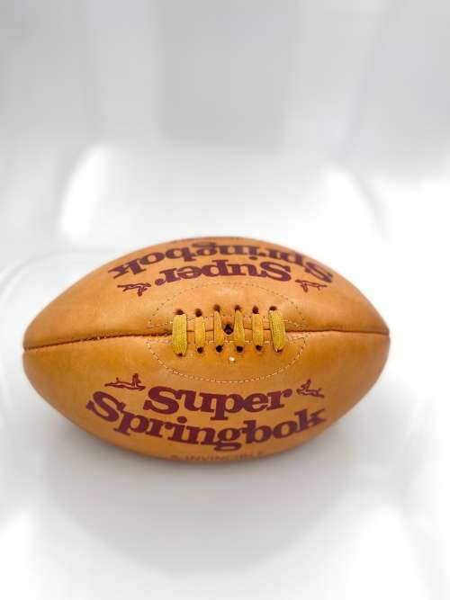 RARE SUPER SPINGBOK LEATHER BALL BY INVINCIBLE IN GOOD CONDITION!!!!