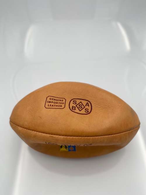 RARE SUPER SPINGBOK LEATHER BALL BY INVINCIBLE IN GOOD CONDITION!!!!