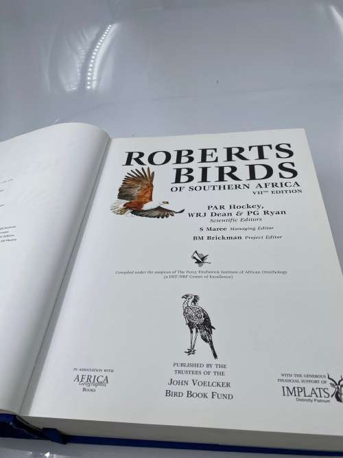 Roberts Birds of Southern Africa large  5,5kg Book 7th Edition!!!!