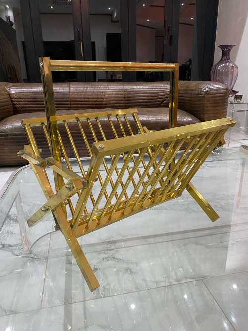 STUNNING BRASS VINTAGE MAGAZINES RACK !!!!