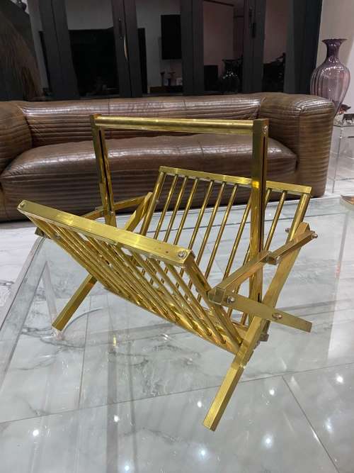 STUNNING BRASS VINTAGE MAGAZINES RACK !!!!