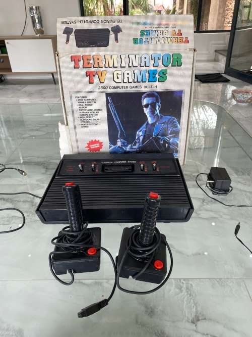 RARE VINTAGE TERMINATOR TV GAME ATARI CLONE IN BOX !!!!