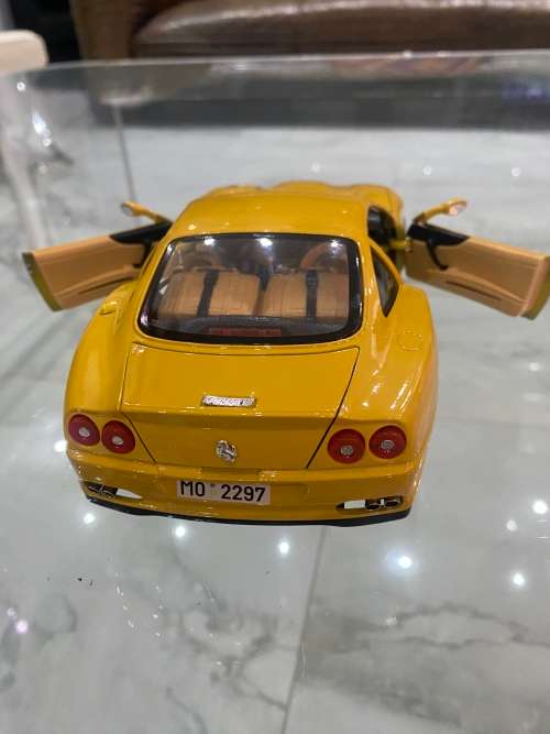LARGE DIE CAST FERRARI 550 1996 SCALE 1:18 !!!!!