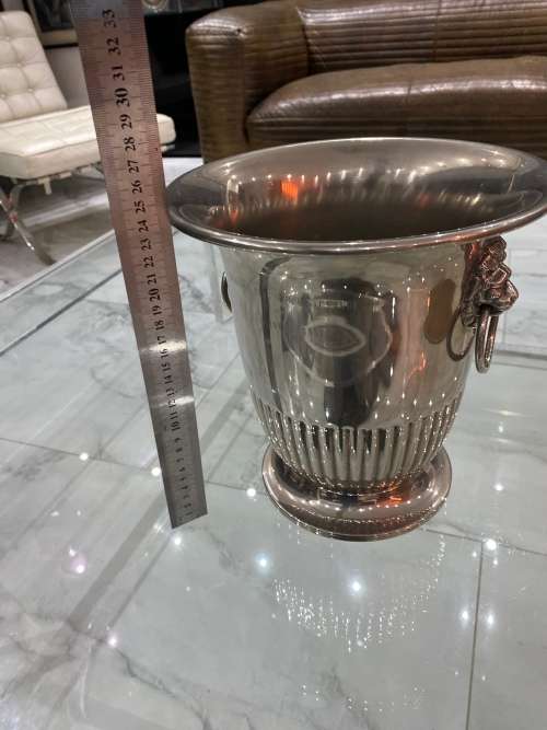Silver plated champagne cooler 25cm tall !!!