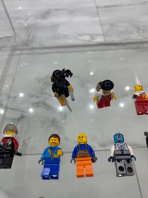 Collection of LEGO figures bid for all!!!