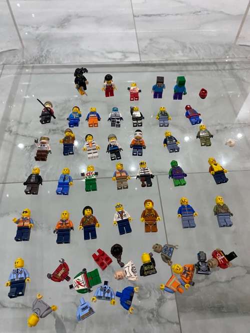 Collection of LEGO figures bid for all!!!