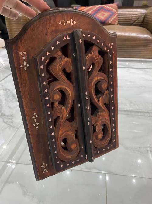 Beautiful wooden mirror 34cm tall !!!