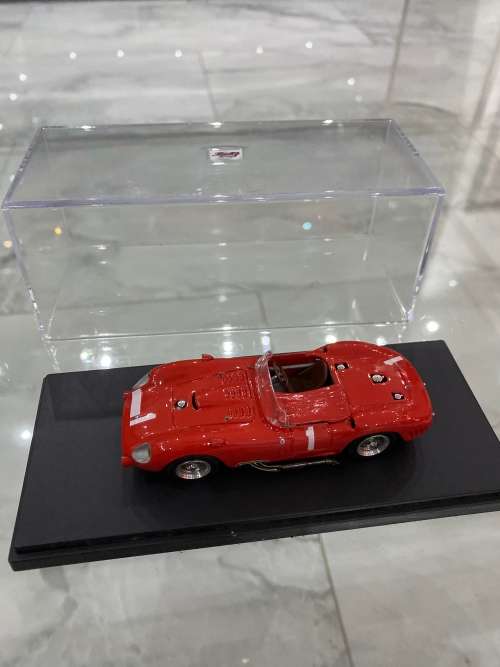 MASERATI 450 S NURBURGRING 1957 SCAKE 1:43 DIE CAST MODEL !!!!