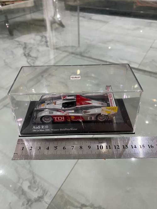 Audi R10 24th Le Mans 2006 winner die cast scale 1:43 Mini champs !!!