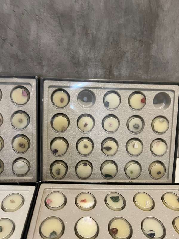 Collection of treasures of the earth bid for all !!!