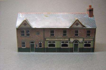 N-Gauge English Shop & Flat unit by Grafar Britain