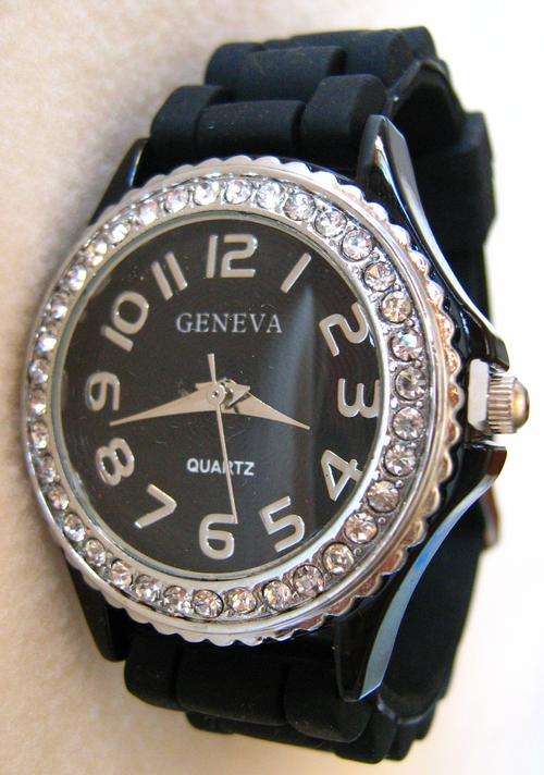 ***Beautiful Crystal, Rhinestone Watch in BLACK***
